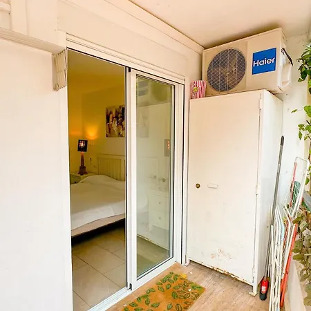 Bahamas Apartment Nerja
