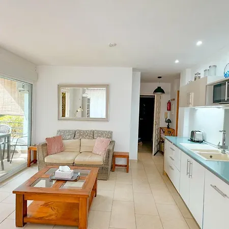 Bahamas Apartment