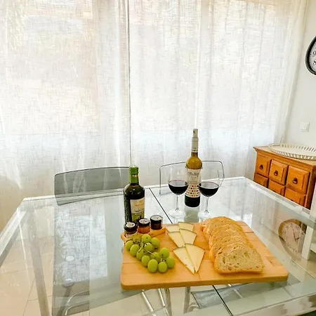 Bahamas Apartment *