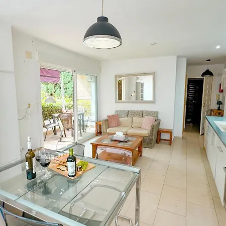 Bahamas Apartment
